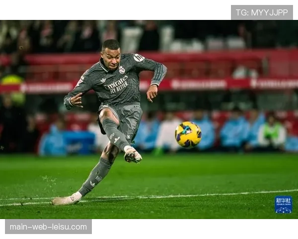 皇马公布客战奥萨苏纳大名单：姆巴佩维尼修斯领衔，赫伊森缺阵